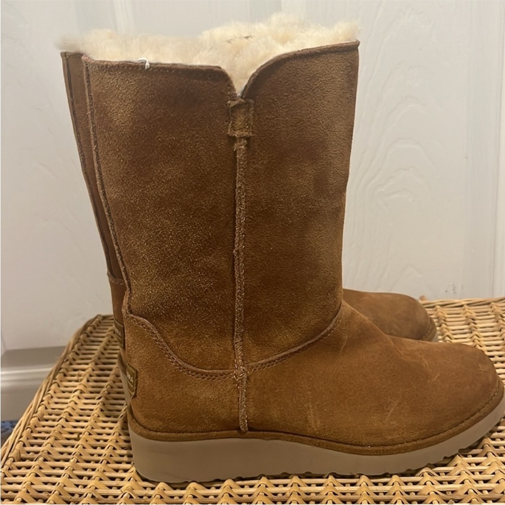 Koolaburra by Ugg Brown Suede Winter Boots - Picture 3 of 8